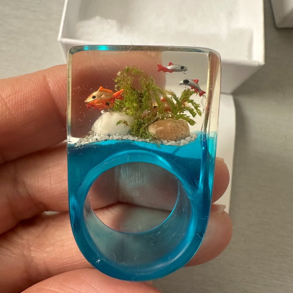 Etsy Design Awards Finalist: Aquarium – Magnificent fish ring with silver orname